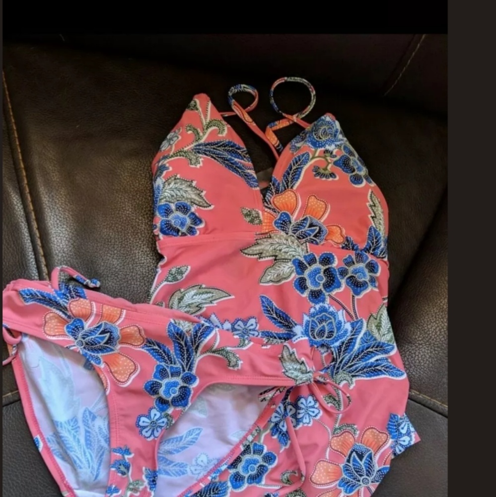 Motherhood maternity Beach Bump Tankini